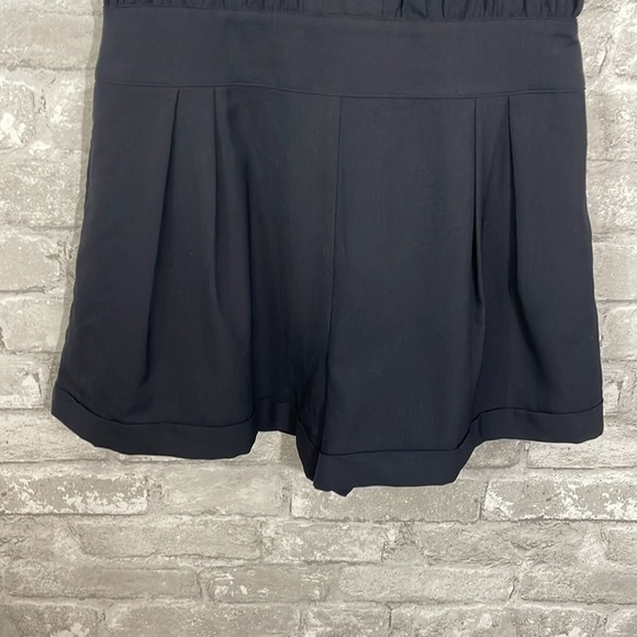 BLQ Pleated Navy Romper - Picture 5 of 11